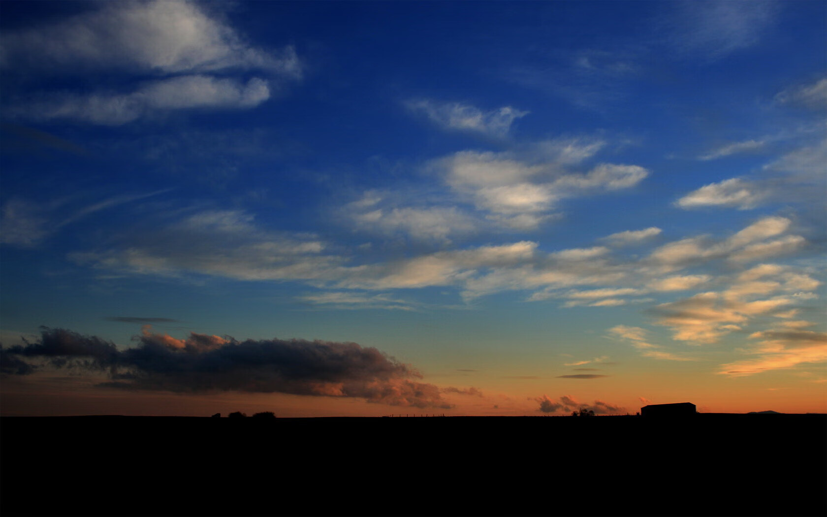夜王加冕，凯恩在年度焦点之战的铁血征途